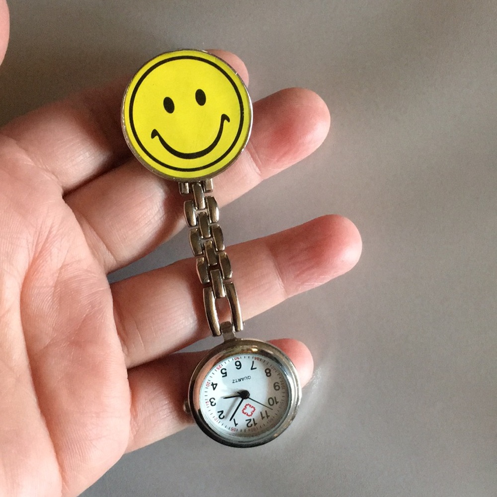 Clip analog watch